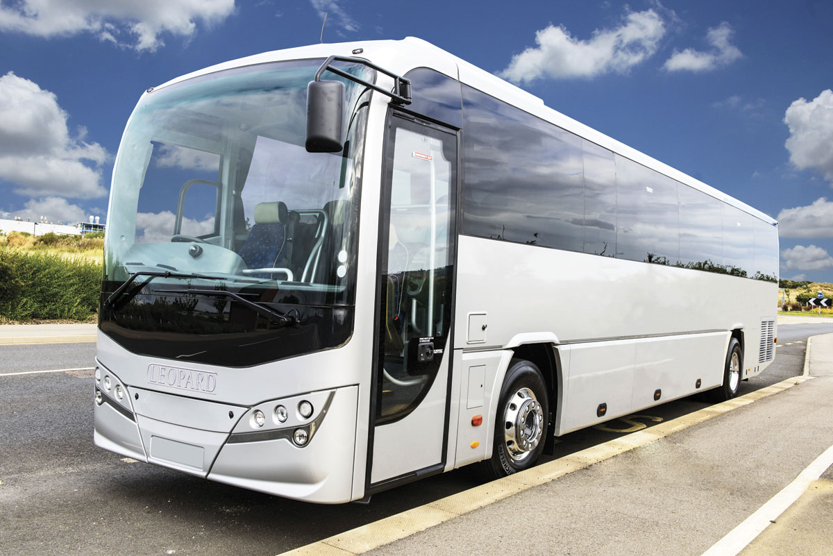 4 Top Benefits Of Coach Hire To Consider